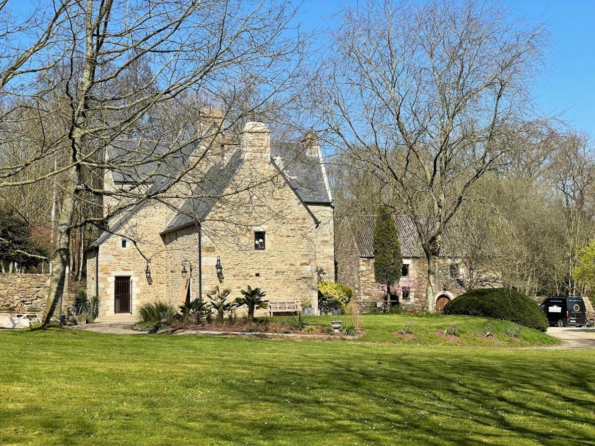 Manoir Medieval Du XV Ieme Siecle Minihy-Tréguier Exterior photo